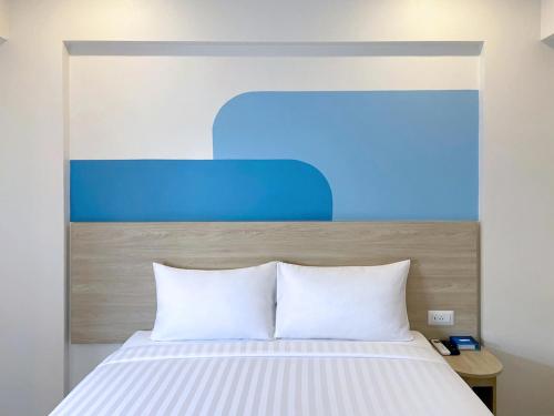 Imagen de la habitación del Hotel Hop Inn Suphanburi. Foto 19