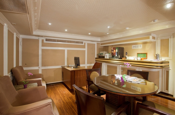 Imagen de los interiores del Hotel Hope City Fushing. Foto 11