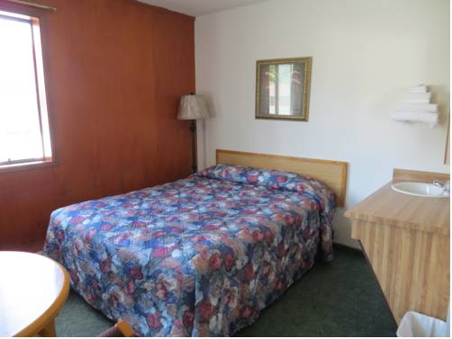 Imagen de la habitación del Hotel Hope Inn and Suites. Foto 11