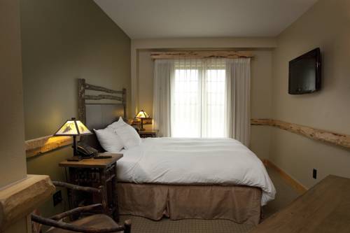 Imagen de la habitación del Hotel Hope Lake Lodge & Indoor Waterpark. Foto 3