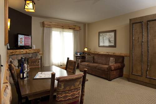 Imagen de la habitación del Hotel Hope Lake Lodge & Indoor Waterpark. Foto 5