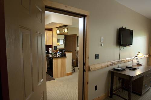 Imagen de la habitación del Hotel Hope Lake Lodge & Indoor Waterpark. Foto 8