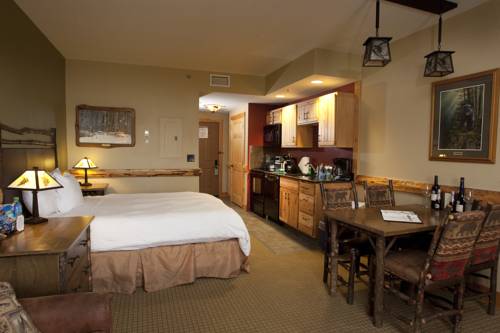Imagen de la habitación del Hotel Hope Lake Lodge & Indoor Waterpark. Foto 9