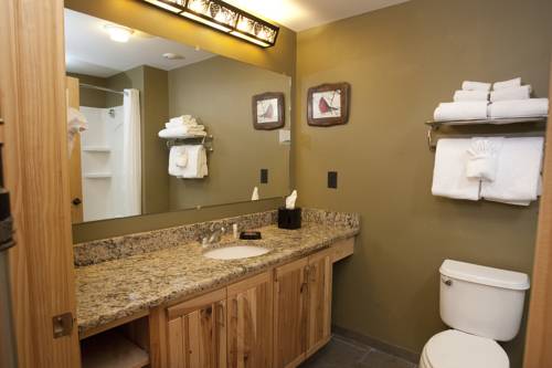 Imagen de la habitación del Hotel Hope Lake Lodge & Indoor Waterpark. Foto 13