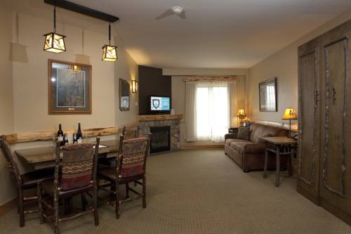 Imagen de la habitación del Hotel Hope Lake Lodge & Indoor Waterpark. Foto 14