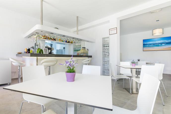 Imagen de los interiores del Hotel Hoposa Panorama. Foto 15