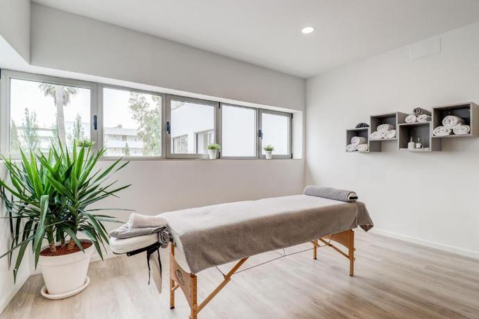 Imagen general del Hotel Hoposa Uyal. Foto 7