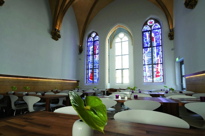 Imagen del bar/restaurante del Hotel Hopper St. Josef. Foto 2