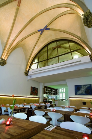 Imagen del bar/restaurante del Hotel Hopper St. Josef. Foto 3