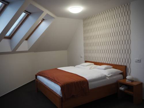 Imagen de la habitación del Hotel Horal. Foto 6