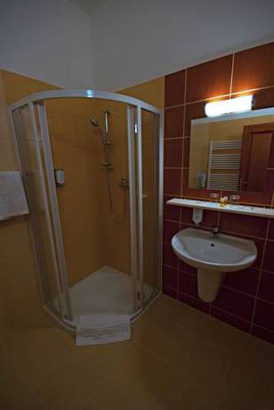 Imagen de la habitación del Hotel Horal. Foto 11