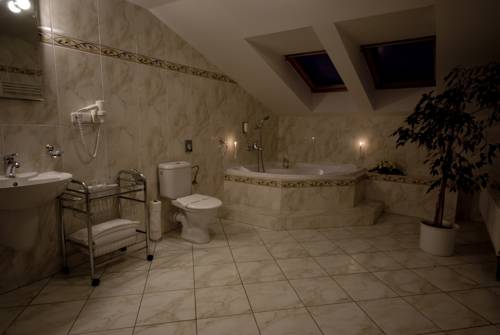 Imagen de la habitación del Hotel Horal. Foto 15