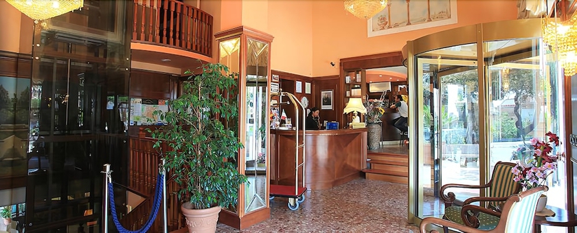 Imagen de los interiores del Hotel Hori Balconata 2.0 Banqueting and Accommodations. Foto 13