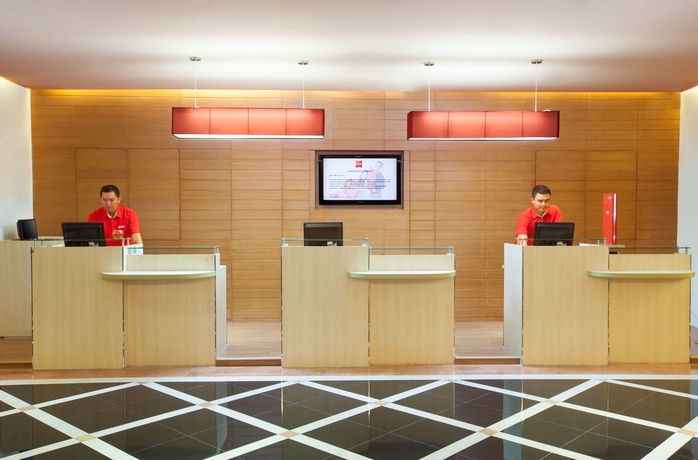 Imagen de los interiores del Hotel Horison Arcadia Mangga Dua. Foto 12