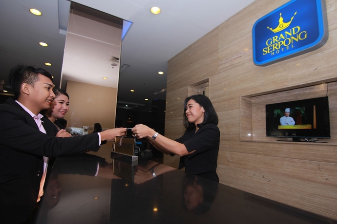 Imagen de los interiores del Hotel Horison Grand Serpong. Foto 18
