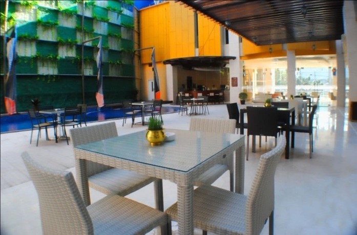 Imagen del bar/restaurante del Hotel Horison Lampung - Chse Certified. Foto 4