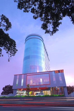Imagen general del Hotel Horison Nindya Semarang - Chse Certified. Foto 1