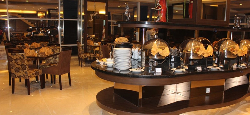 Imagen general del Hotel Horison Panakkukang. Foto 1