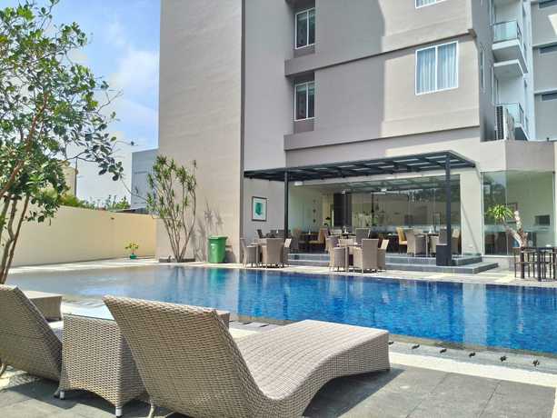 Imagen de la piscina del Hotel Horison Sukabumi - Chse Certified. Foto 20