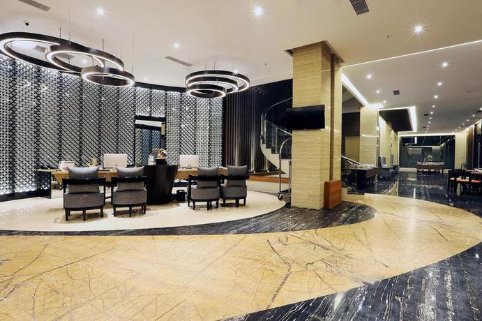 Imagen de los interiores del Hotel Horison Tasikmalaya. Foto 18