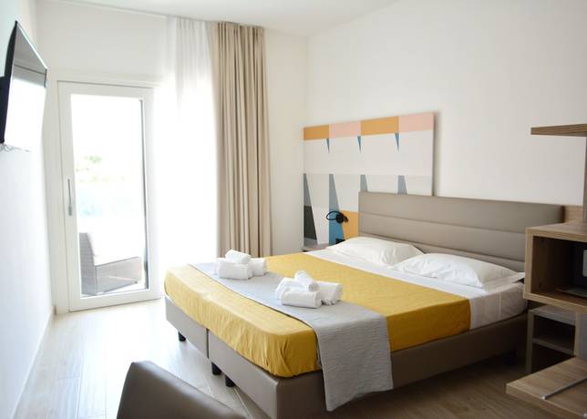 Imagen de la habitación del Hotel Horizon Badesi. Foto 8