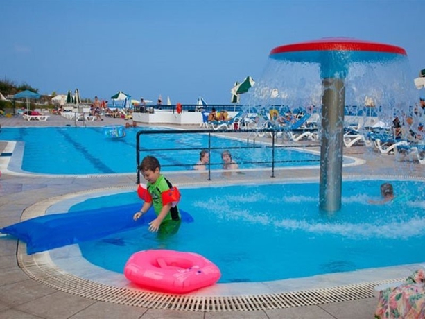 Imagen general del Hotel Horizon Beach. Foto 3