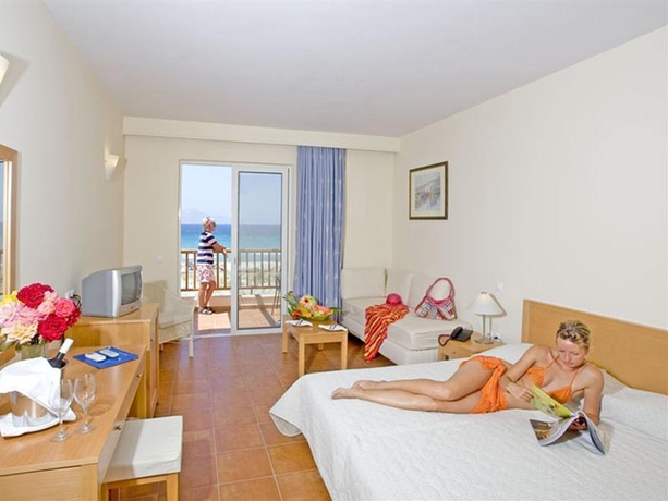 Imagen general del Hotel Horizon Beach Resort. Foto 7