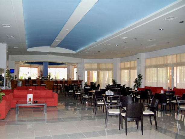 Imagen general del Hotel Horizon Beach Resort. Foto 15