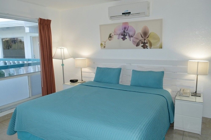 Imagen de los interiores del Hotel Horizon By The Sea Inn. Foto 13