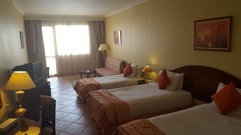 Imagen de la habitación del Hotel Horizon El Wadi. Foto 6