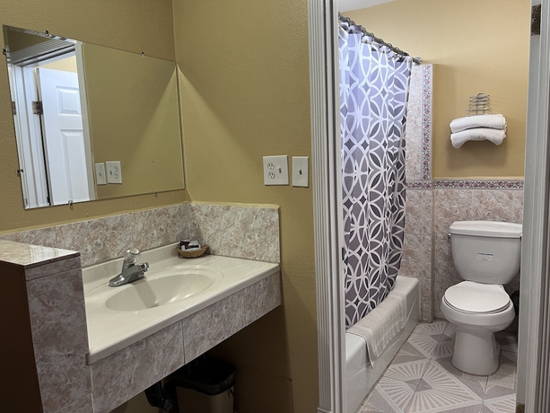 Imagen de la habitación del Hotel Horizon Inn Motel, Harbor Pines. Foto 13