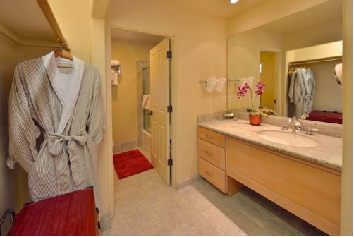 Imagen de la habitación del Hotel Horizon Inn & Ocean View Lodge. Foto 8