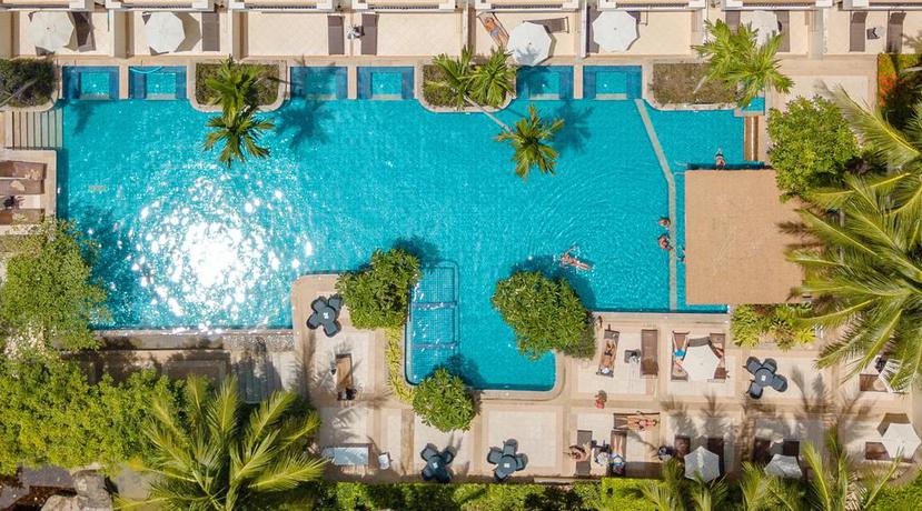 Imagen de la piscina del Hotel Horizon Karon Beach Resort and Spa. Foto 15