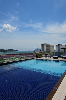 Imagen de la piscina del Hotel Horizon, Kota Kinabalu. Foto 8