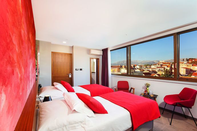 Imagen de la habitación del Hotel Horizon Luxury Suites. Foto 4