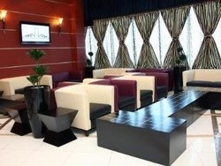 Imagen de los interiores del Hotel Horizon Manor. Foto 10