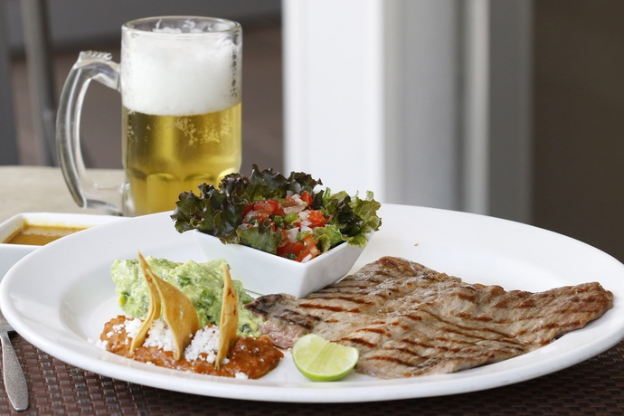 Imagen del bar/restaurante del Hotel Horizon and Convention Center. Foto 5