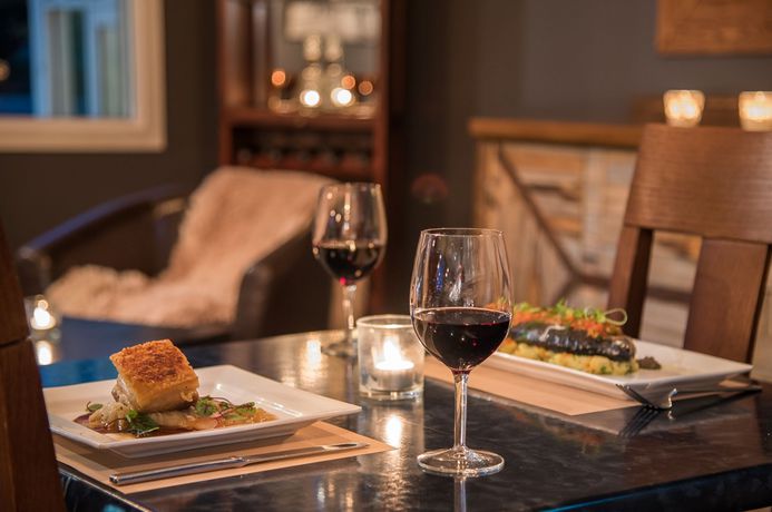 Imagen del bar/restaurante del Hotel Horizons Lake Jindabyne. Foto 3