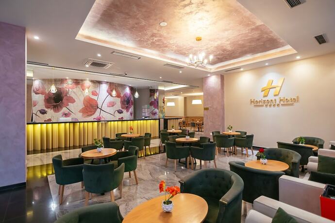 Imagen del bar/restaurante del Hotel Horizont, Durres. Foto 17