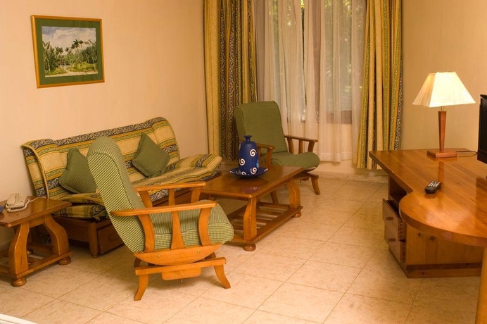 Imagen general del Hotel Horizontes Los Caneyes. Foto 11