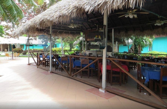 Imagen general del Hotel Horizontes Los Caneyes. Foto 15