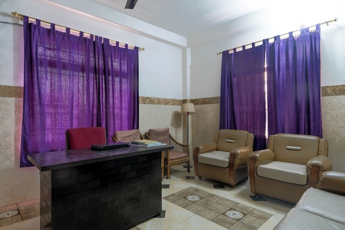 Imagen de los interiores del Hotel Hornbill Residency. Foto 12