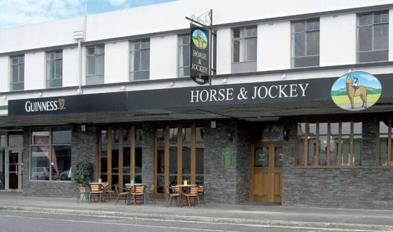Imagen general del Hotel Horse And Jockey Inn. Foto 1