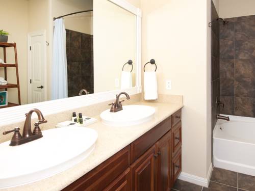 Imagen de la habitación del Hotel Horseshoe Bay Resort. Foto 5