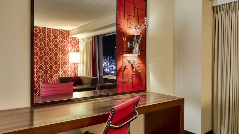Imagen de la habitación del Hotel Horseshoe Las Vegas by Suiteness. Foto 4