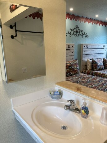 Imagen general del Hotel Horseshoe Riverside Lodge. Foto 2