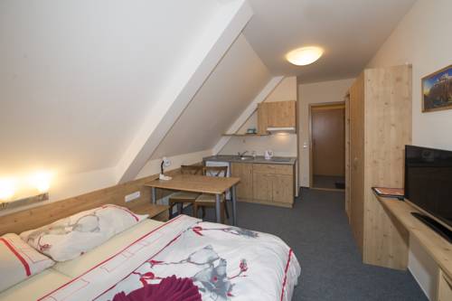 Imagen de la habitación del Hotel Horsk&yacute; Skiland. Foto 16