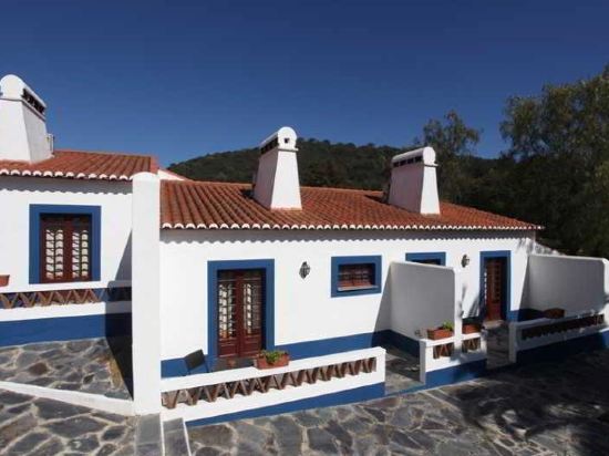 Imagen de los exteriores del Hotel Horta Da Moura. Foto 14