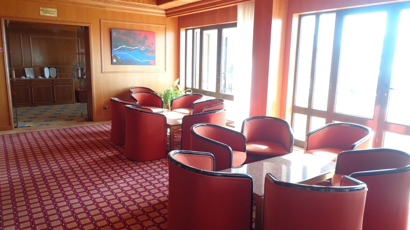 Imagen de los interiores del Hotel Horta. Foto 8