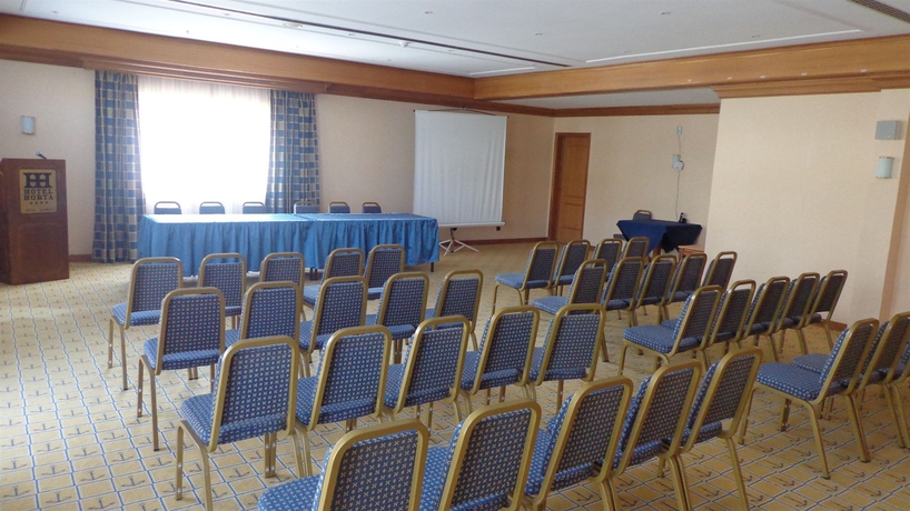 Imagen de los interiores del Hotel Horta. Foto 10